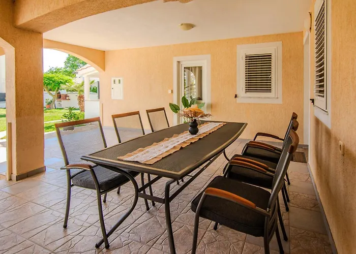 With Parking Space Zukve, Zadar - 24559 アパート ニン